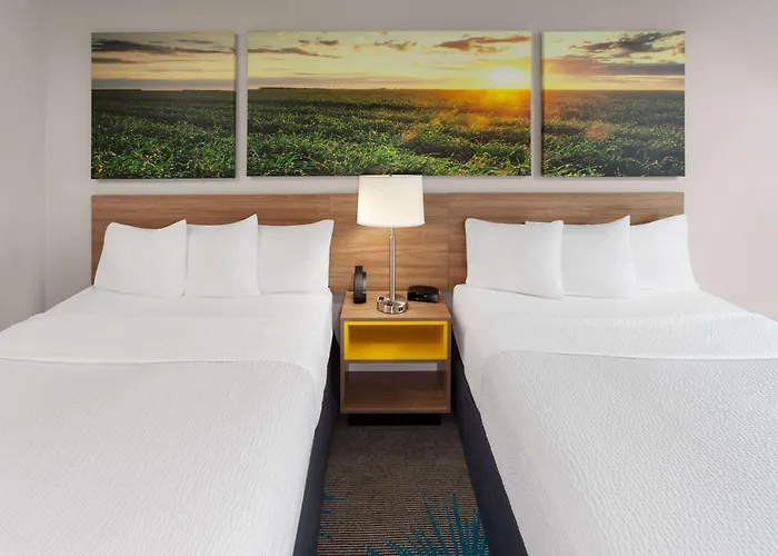 Hotel Days & By Wyndham I-80 Morris